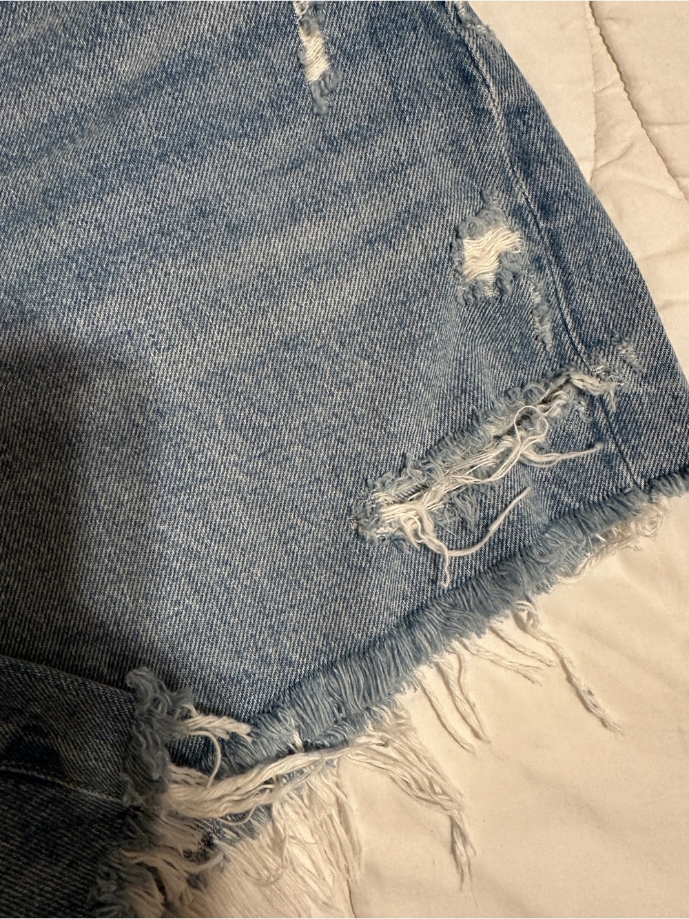 Agolde Light Wash High-Rise Frayed Denim Shorts - Picture 5 of 5
